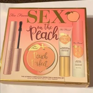 Sex on the Peach set by Too Faced